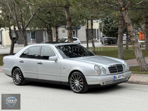 302// DEN MERCEDES E200 K.K 12 TAKSİT SEÇENEĞİ