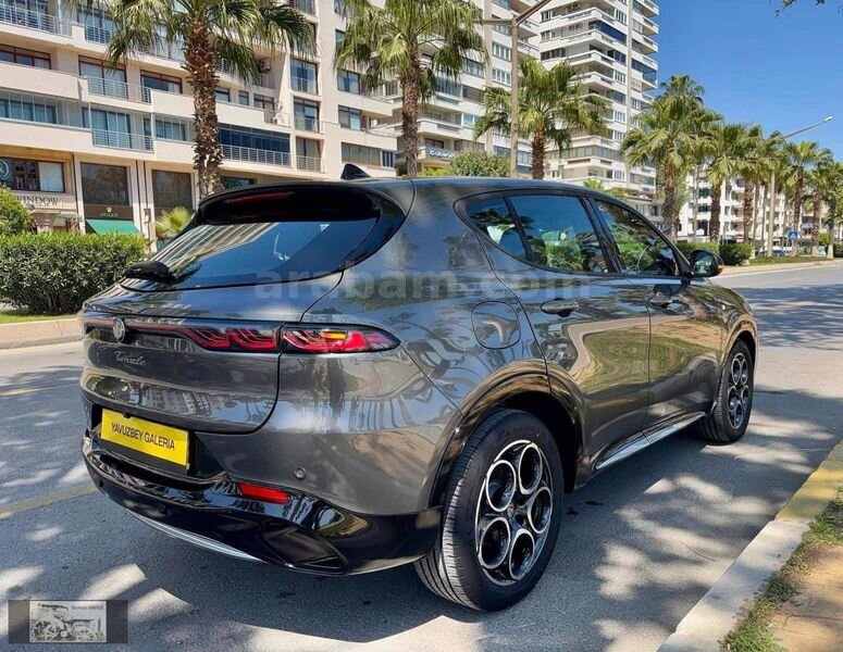 27000 KM'DE 2024 ÇIKIŞLI BOYASIZ ALFA TONALE 1.6 Tİ 6
