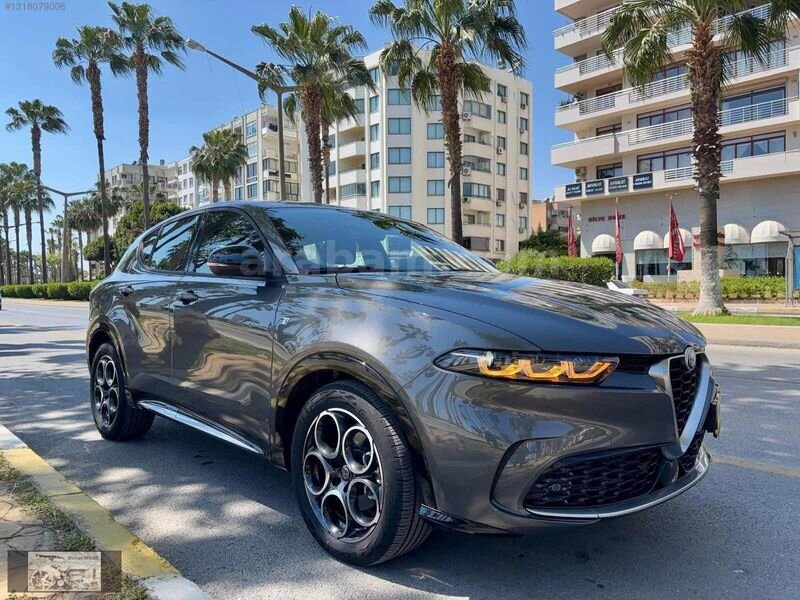 27000 KM'DE 2024 ÇIKIŞLI BOYASIZ ALFA TONALE 1.6 Tİ 3