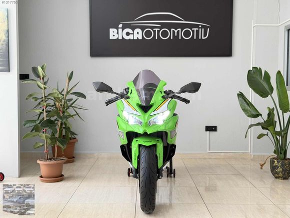☺︎RO　4番 Galeriden Kawasaki Ninja ZX-4RR 2025 Model Çanakkale 14.000 km