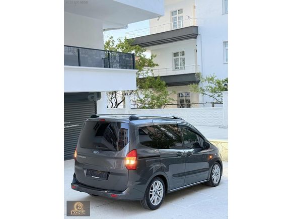 Titanium Değişensiz 4 P Boya Courier