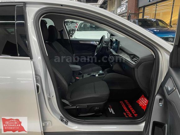 BAYRAKLAR'DAN 2025 FORD FOCUS 1.5 ECOBLUE TİTANİUM STİL