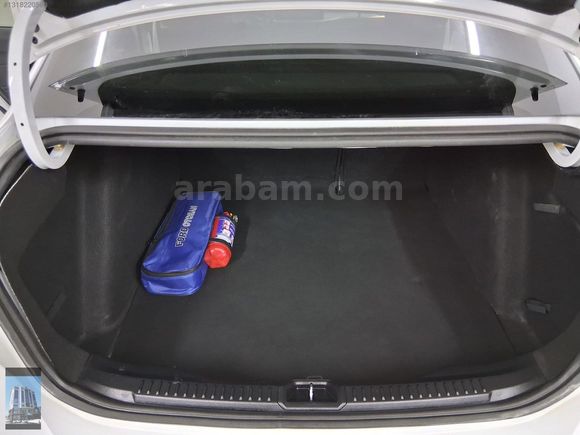 YÜCELER OTO'DAN 2023 MODEL FORD FOCUS 1.5 TİTANİUM STİL HATASIZ