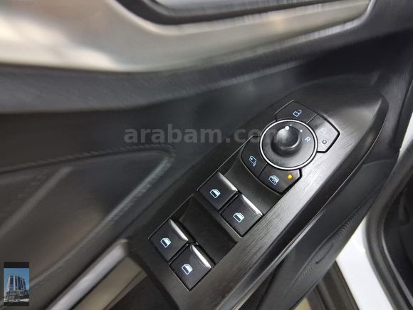 YÜCELER OTO'DAN 2023 MODEL FORD FOCUS 1.5 TİTANİUM STİL HATASIZ
