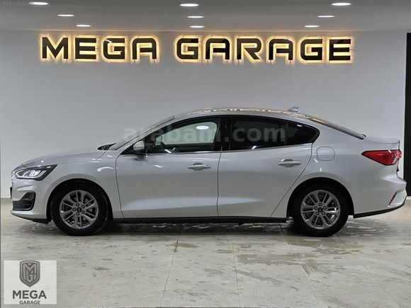 MEGA GARAGE 2024 FORD FOCUS 1.5 ECOBLUE TİTANİUM STİL HATASIZ