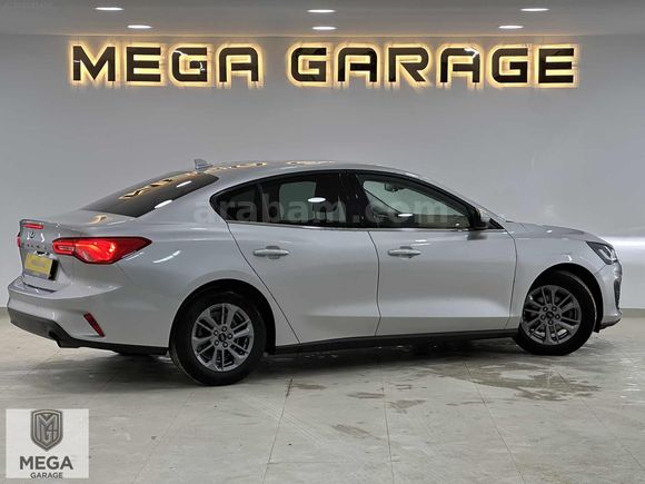 MEGA GARAGE 2024 FORD FOCUS 1.5 ECOBLUE TİTANİUM STİL HATASIZ