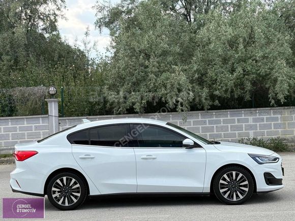 2023 Ford Focus 1.5 EcoBlue Titanium Stil 40.000 Km Boyasız