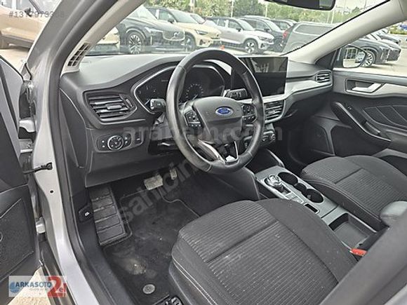 VOLVO YETKİLİ BAYİ ARKAS ANKARADAN 2025 FORD FOCUS OTOMATİK
