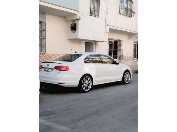 Sahibinden Volkswagen Jetta 1.6 TDi Trendline 2015 degisensiz manuel