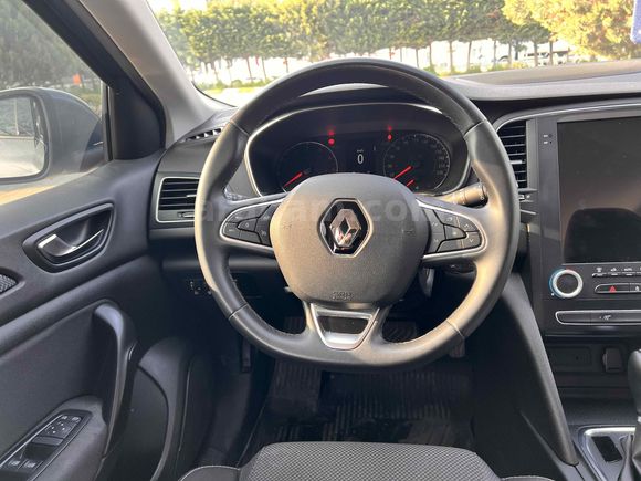 Sahibinden Renault Megane 1.3 TCe Joy 2022 Model Bursa