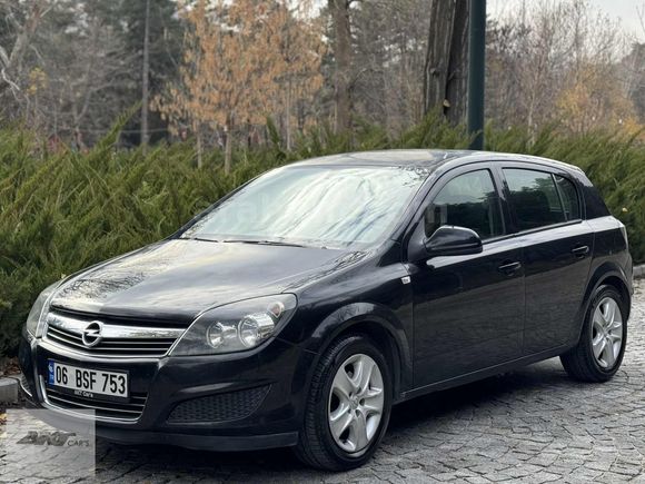 2012 1.6 ESSENTİA ASTRA HATASIZ BOYASIZ DEĞİŞENSİZ 183 KM