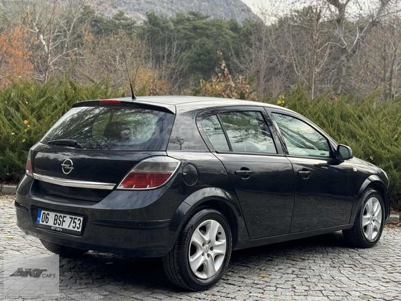 2012 1.6 ESSENTİA ASTRA HATASIZ BOYASIZ DEĞİŞENSİZ 183 KM