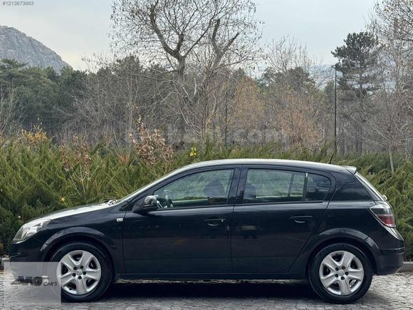 2012 1.6 ESSENTİA ASTRA HATASIZ BOYASIZ DEĞİŞENSİZ 183 KM