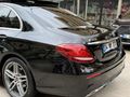 AHMET OTOMOTİV'DEN 2018 E180 AMG COMMAND+C.TAVAN BAYİ 81.000 KM