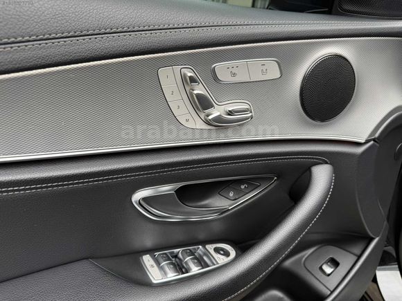 AHMET OTOMOTİV'DEN 2018 E180 AMG COMMAND+C.TAVAN BAYİ 81.000 KM