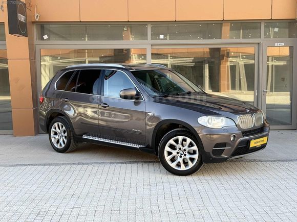 HATASIZ 180xxx Km X5 3.0 XDrive KUSURSUZ TEMİZLİKTE