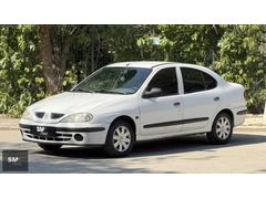 SM AUTOMOTİV'DEN 177.000KM 2000 1.6 RTA 8 VALF KLİMALI MEGANE 1