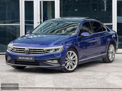 MONARCH MOTORLU ARAÇLARDAN HATASIZ PASSAT R LİNE LANSMAN RENK