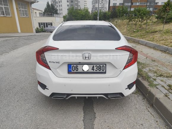 52000 KM DE HATASIZ GRAM BOYASIZ TR DE TEK