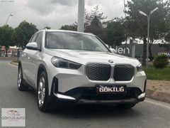 2025 MODEL BMW İX1 SPORTLİNE eDRİVE20 BOYASIZ SIFIRDAN FARKSIZ