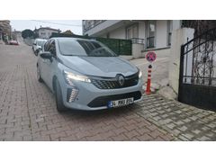 Sahibinden Renault Clio 1.0 TCe Gsr2 paket Evolution 2025 Çıkışlıi