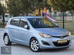 //155.000// KM 2012 MODEL HATASIZ DEĞİŞENSİZ HYUNDAİ İ20 SENSE