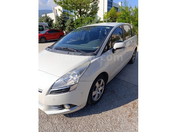 Sahibinden Peugeot 5008 1.6 e-HDi Premium 2012 Model  260.000 km Beyaz