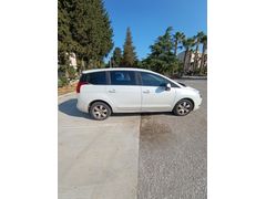 Sahibinden Peugeot 5008 1.6 e-HDi Premium 2012 Model  260.000 km Beyaz