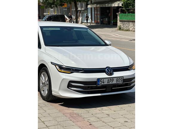 Sahibinden Volkswagen Golf 1.5 TSi Impression 2024 Model İstanbul 19.000 km Beyaz