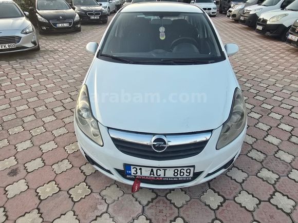AYNACILAR OTOMOTİV DEN 2011 CORSA
