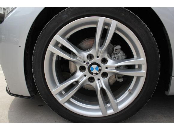 ÇİTRİK OTOMOTİV 2015 BMW 3.18İ M JOY MAKYAJLI KASA