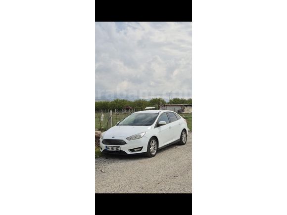 Sahibinden Ford Focus 1.6 TDCi Trend X 2015 Model  220.000 km Beyaz