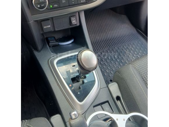 Sahibinden Toyota Auris 1.4 D-4D active 2012 Model