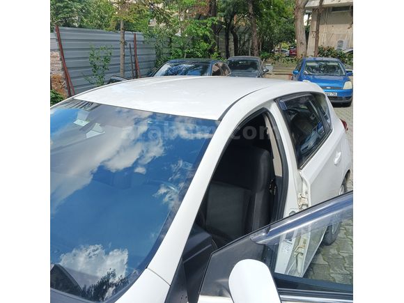 Sahibinden Toyota Auris 1.4 D-4D active 2012 Model