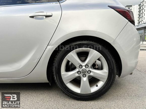 HATASIZ DEĞİŞENSİZ 2011 OPEL ASTRA 1.3 CDTI 190.000 KM