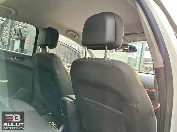 HATASIZ DEĞİŞENSİZ 2011 OPEL ASTRA 1.3 CDTI 190.000 KM