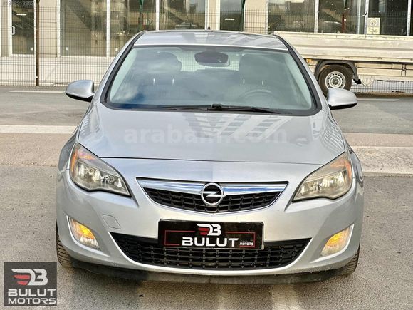 HATASIZ DEĞİŞENSİZ 2011 OPEL ASTRA 1.3 CDTI 190.000 KM