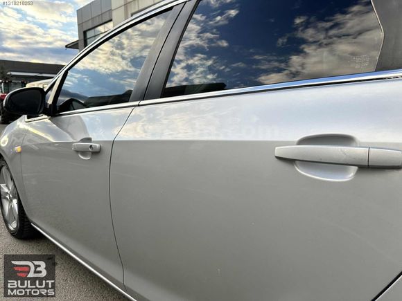 HATASIZ DEĞİŞENSİZ 2011 OPEL ASTRA 1.3 CDTI 190.000 KM