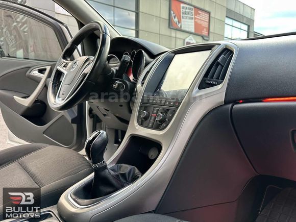 HATASIZ DEĞİŞENSİZ 2011 OPEL ASTRA 1.3 CDTI 190.000 KM