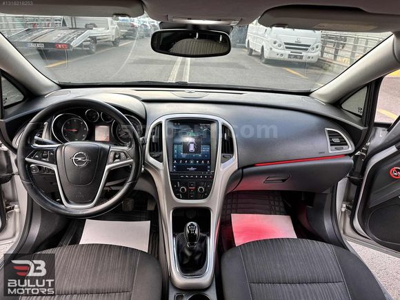 HATASIZ DEĞİŞENSİZ 2011 OPEL ASTRA 1.3 CDTI 190.000 KM