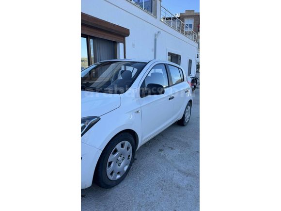 MEMURDAN MEMNUNİYET GARANTİLİ Hyundai i20 1.4 CRDi Jump