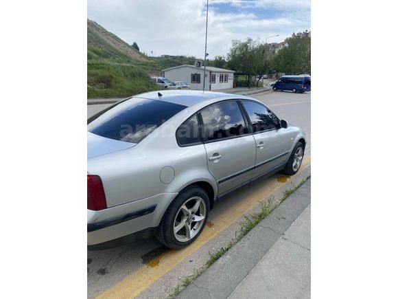 Sahibinden Volkswagen Passat 1.8 Basic 1999 Model 