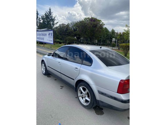Sahibinden Volkswagen Passat 1.8 Basic 1999 Model 