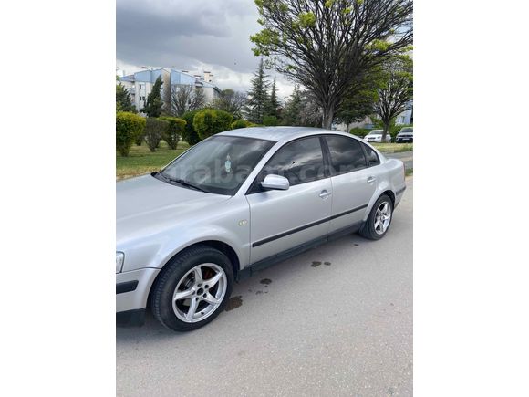 Sahibinden Volkswagen Passat 1.8 Basic 1999 Model 