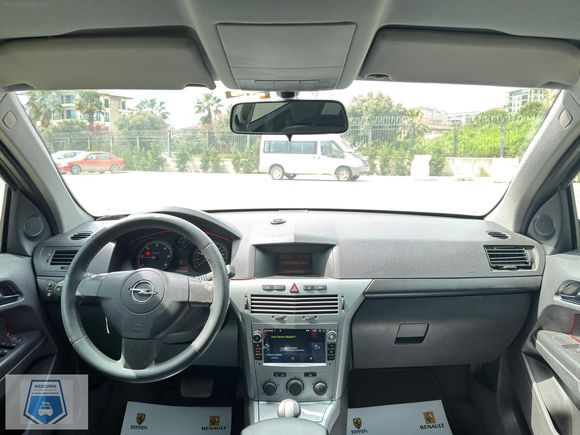 SEBCARS HATASIZA YAKIN DİZEL OTOMATİK HATCHBACK ASTRA