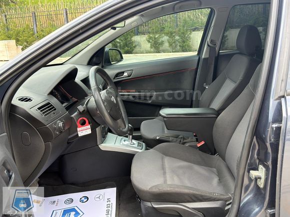 SEBCARS HATASIZA YAKIN DİZEL OTOMATİK HATCHBACK ASTRA