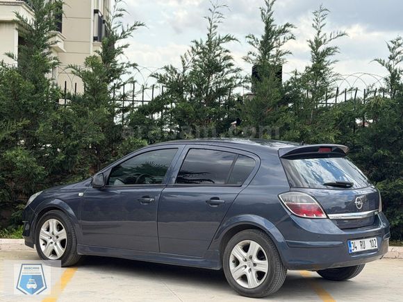 SEBCARS HATASIZA YAKIN DİZEL OTOMATİK HATCHBACK ASTRA