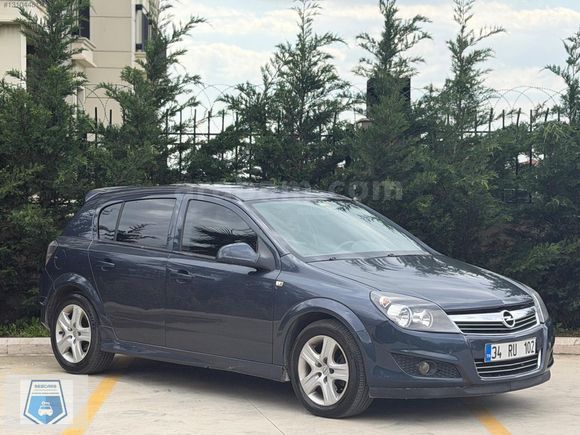 SEBCARS HATASIZA YAKIN DİZEL OTOMATİK HATCHBACK ASTRA