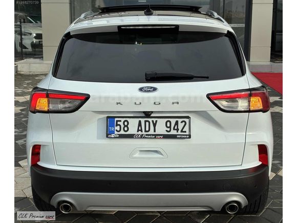 "CLK_Premium_cars"-2022_KUGA_1.5_TR'DE TEK_SADECE 2.650 KM'DE
