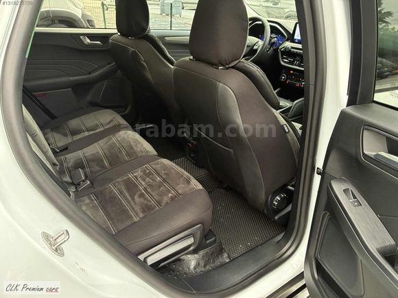 "CLK_Premium_cars"-2022_KUGA_1.5_TR'DE TEK_SADECE 2.650 KM'DE